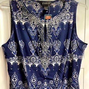 INC top (IN SEARCH OF)